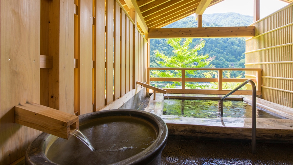 季節限定！富山湾の女王　“紅ずわい蟹”　まるごと一杯付・旬の富山を味わう贅沢プラン