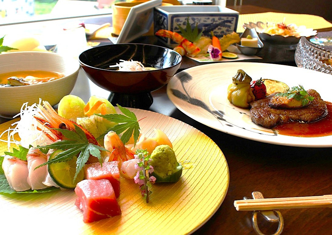 【露天風呂付客室/基本プラン】料理長自慢◇富山の海山の幸を愉しむ特別会席と美人の湯＜2食付＞