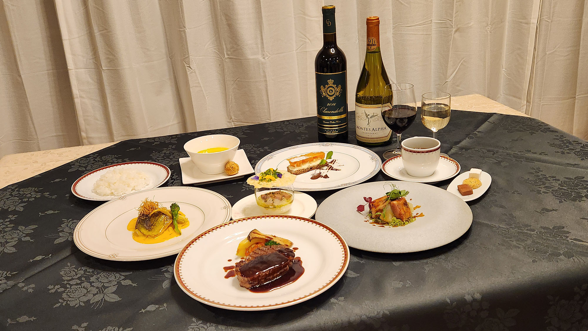 【連泊割×夕食付】早朝観光に便利♪お夕食は「A5飛騨牛」をメインにしたフレンチフルコース！