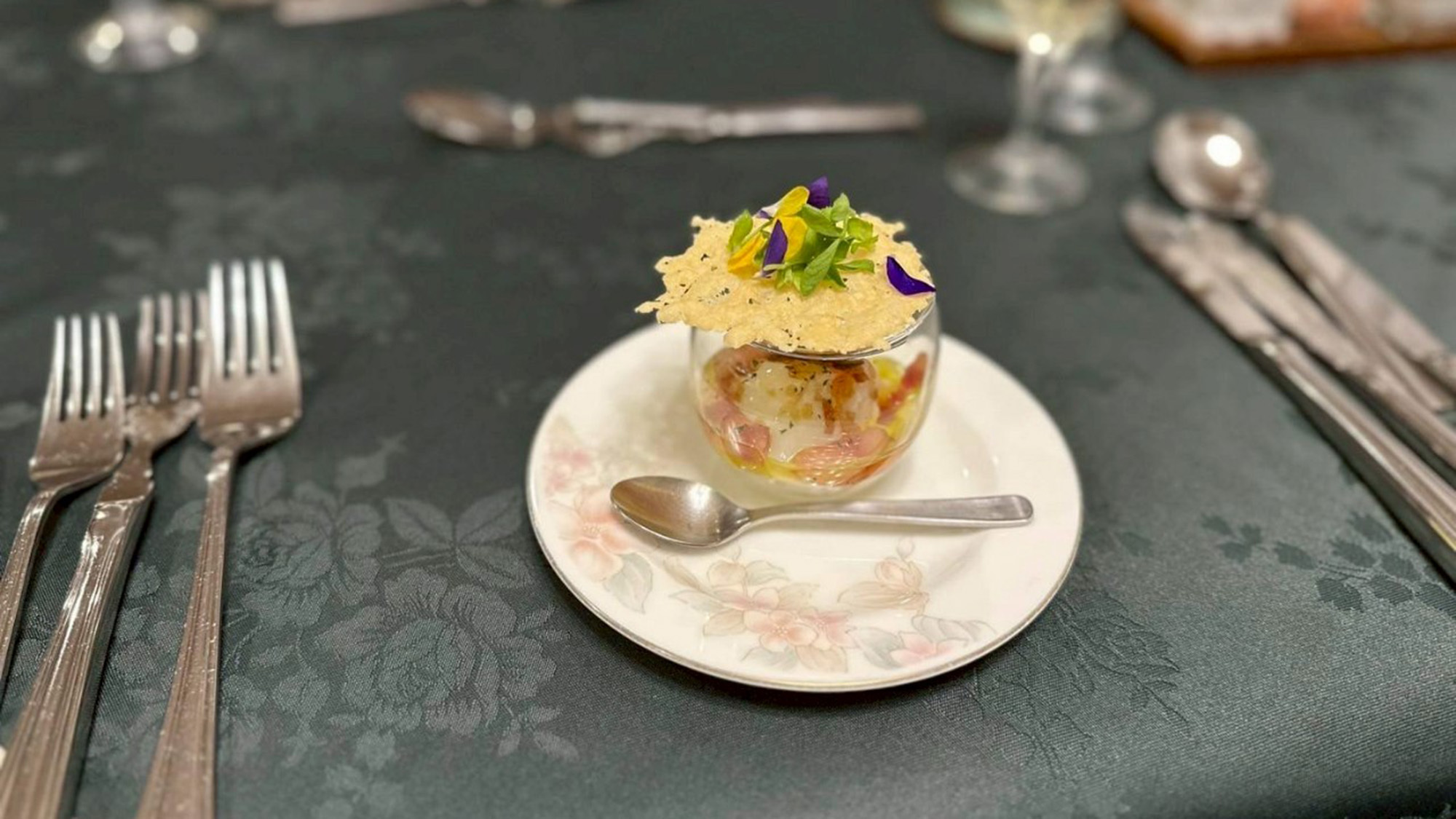【夕食付】早朝観光に便利♪お夕食は「A5飛騨牛」をメインにしたフレンチフルコース！