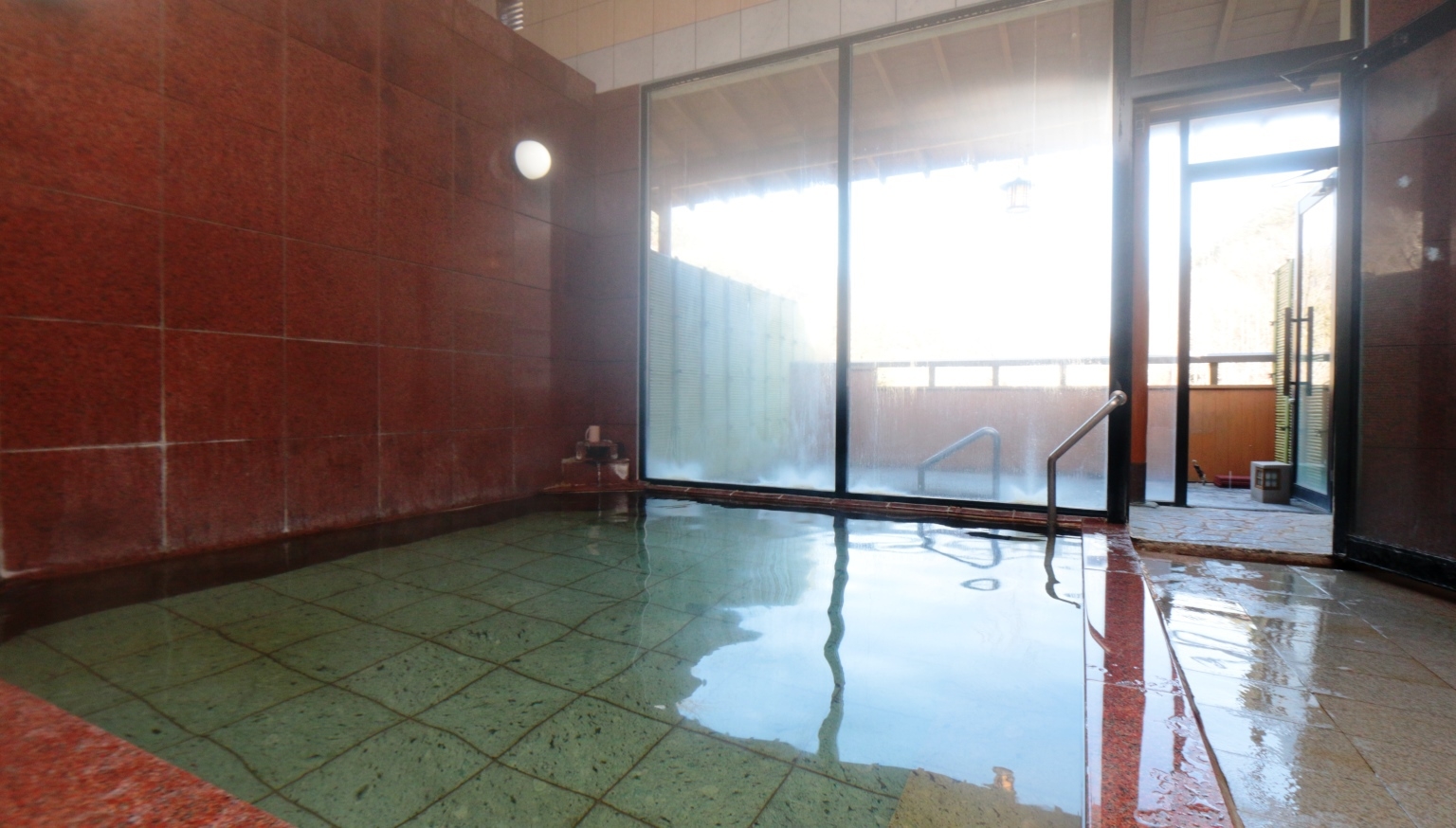 【2023年館内・客室リニューアル】源泉かけ流し温泉＆地産地消の手づくり料理を堪能♪（１泊２食付）