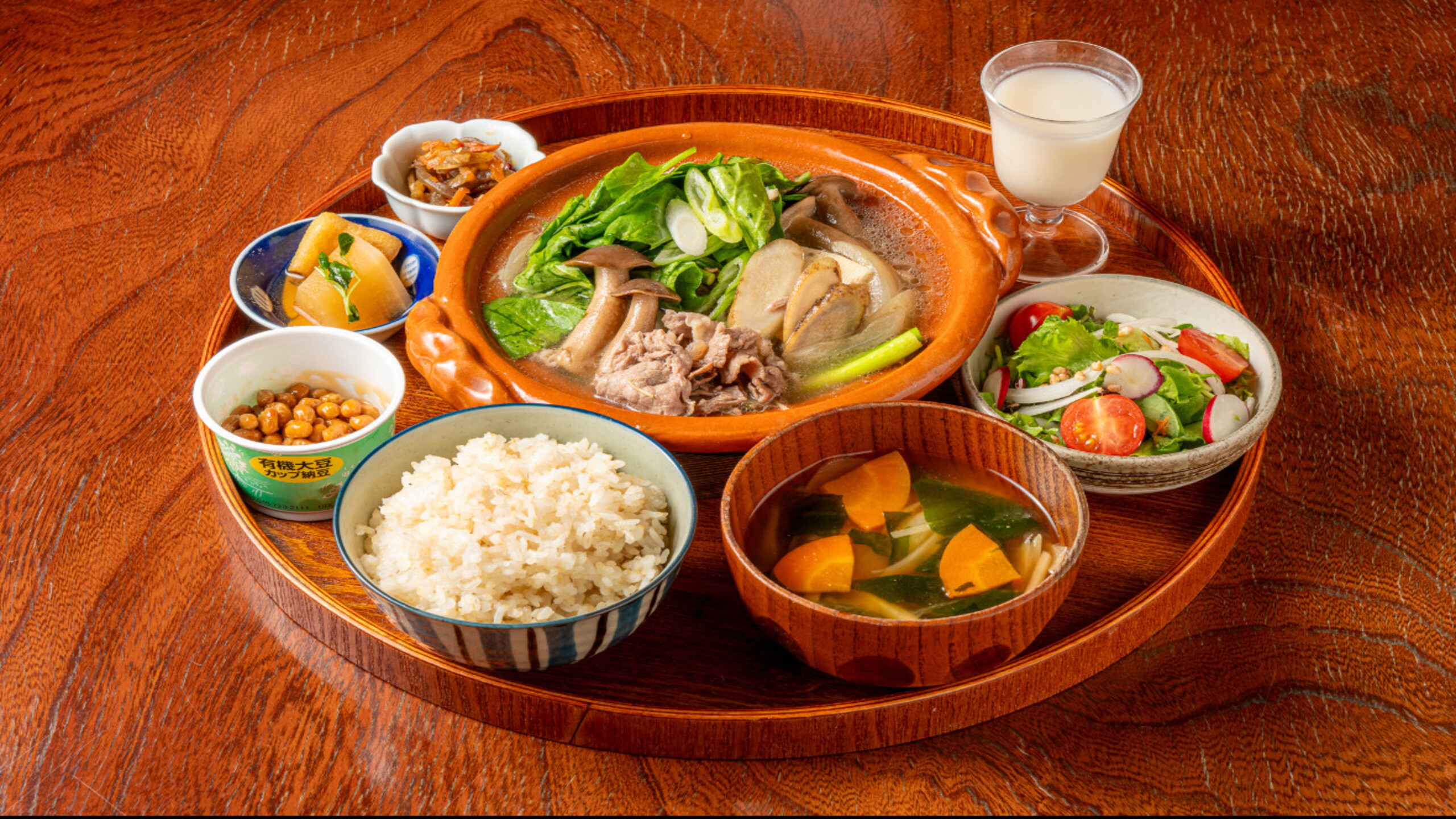 朝食　肉吸い定食