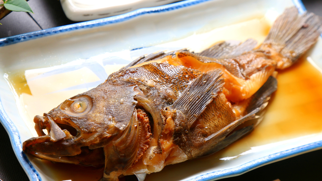 【スタンダード】民宿魚増の定番料理と芸術品溢れる島旅☆[1泊2食付]