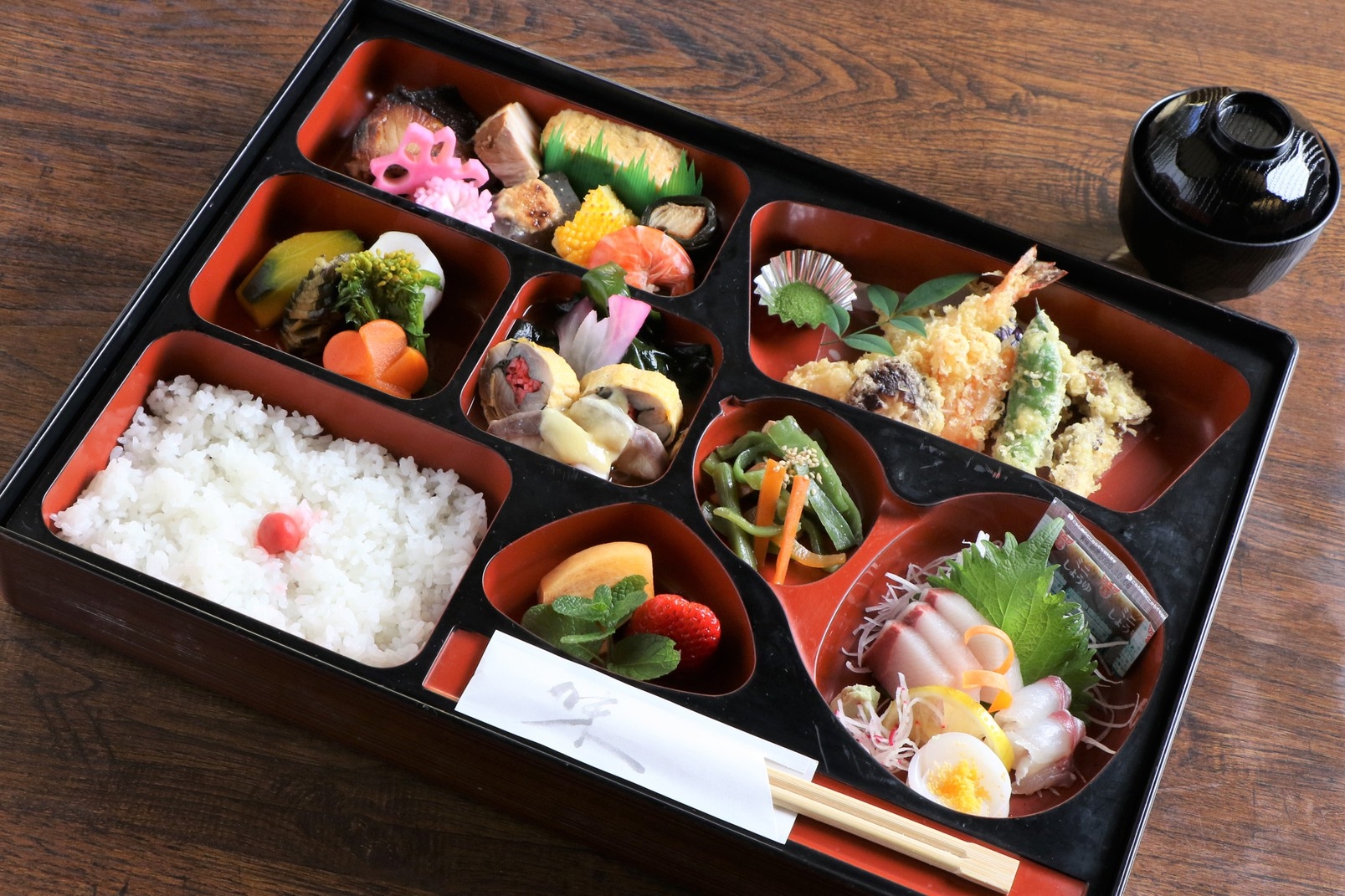 仕出しお料理を部屋まで宅配プラン☆Aコース豪華会席お弁当２食