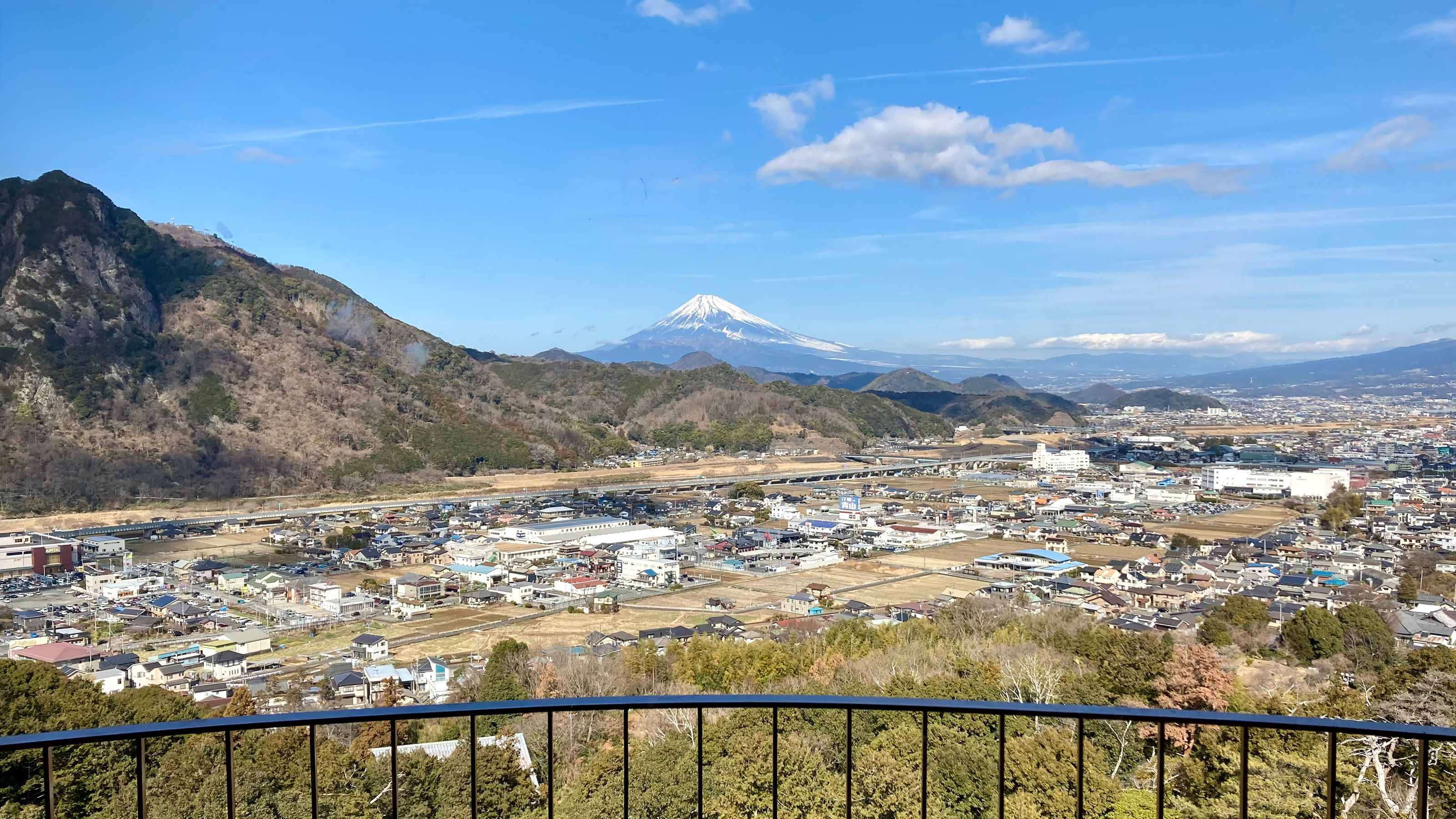 【富士山側】和室10畳景観一例