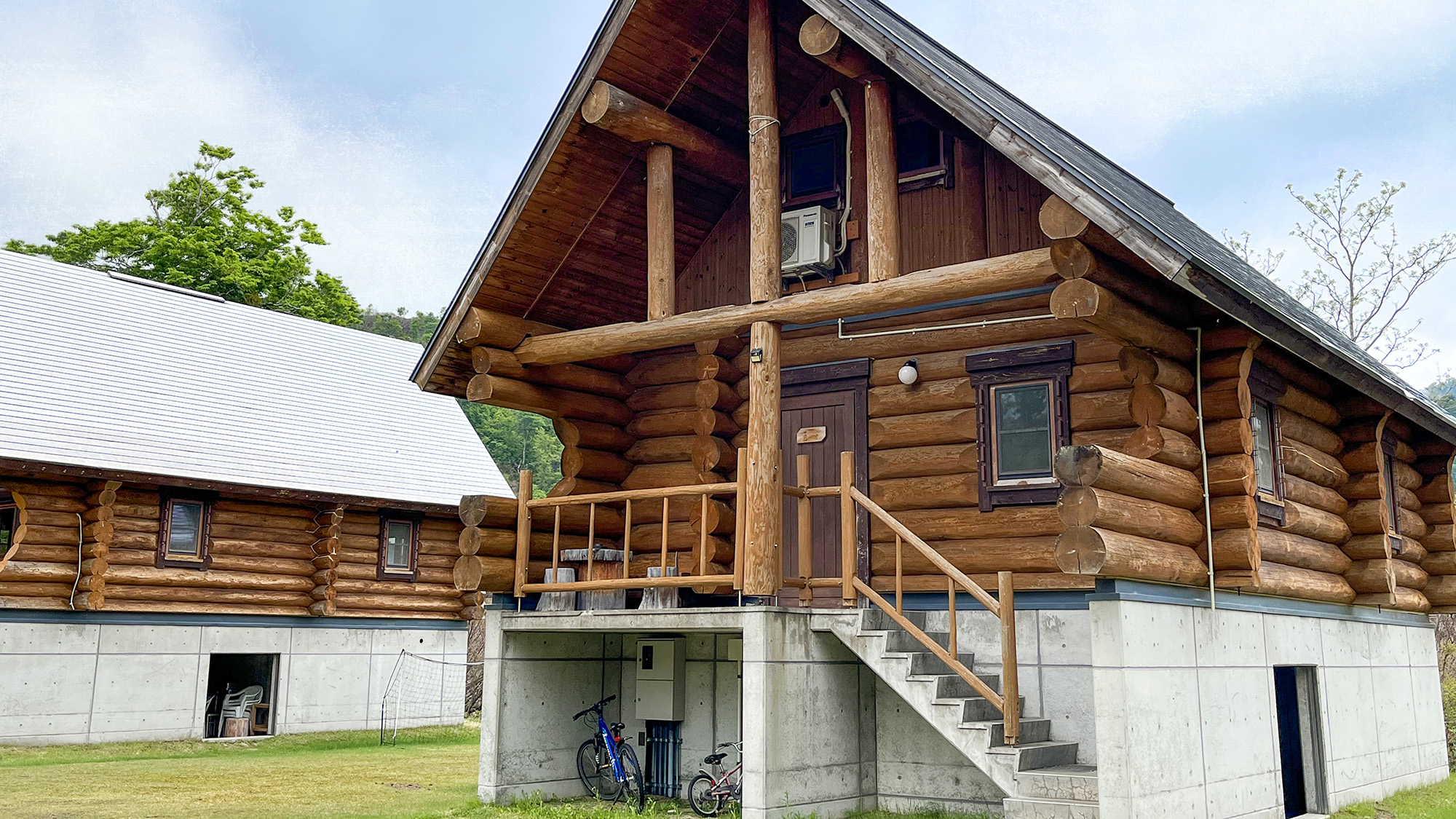 #ログハウス湧き水　木の匂いと温もりを感じながら過ごす時間