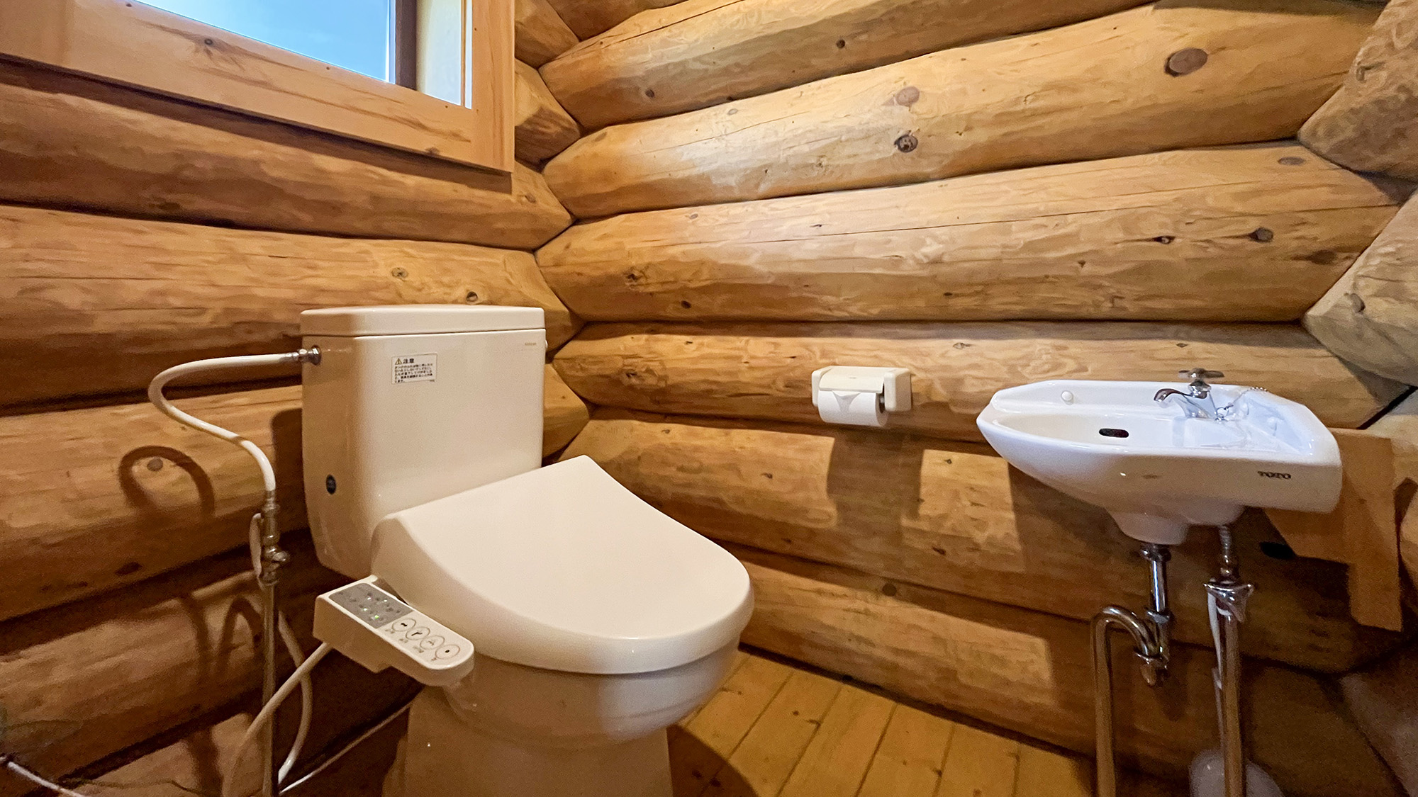 #ログハウス　ログハウスは全室トイレ付のお部屋となっております。