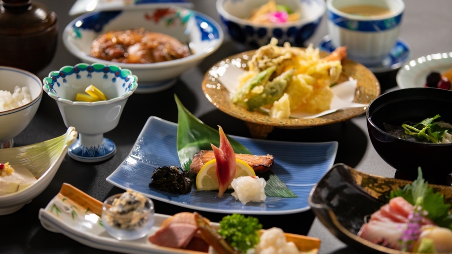 【2食付｜和会席】＜シードルor日本酒 選べる特典＞伊那市の人気酒とコース料理で優雅なひととき