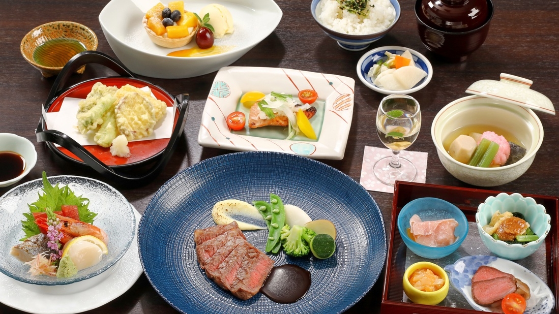 【グレードアップ2食付｜和洋折衷コース】クチコミ高評価！繊細な和会席と華やかなステーキ＆デザート