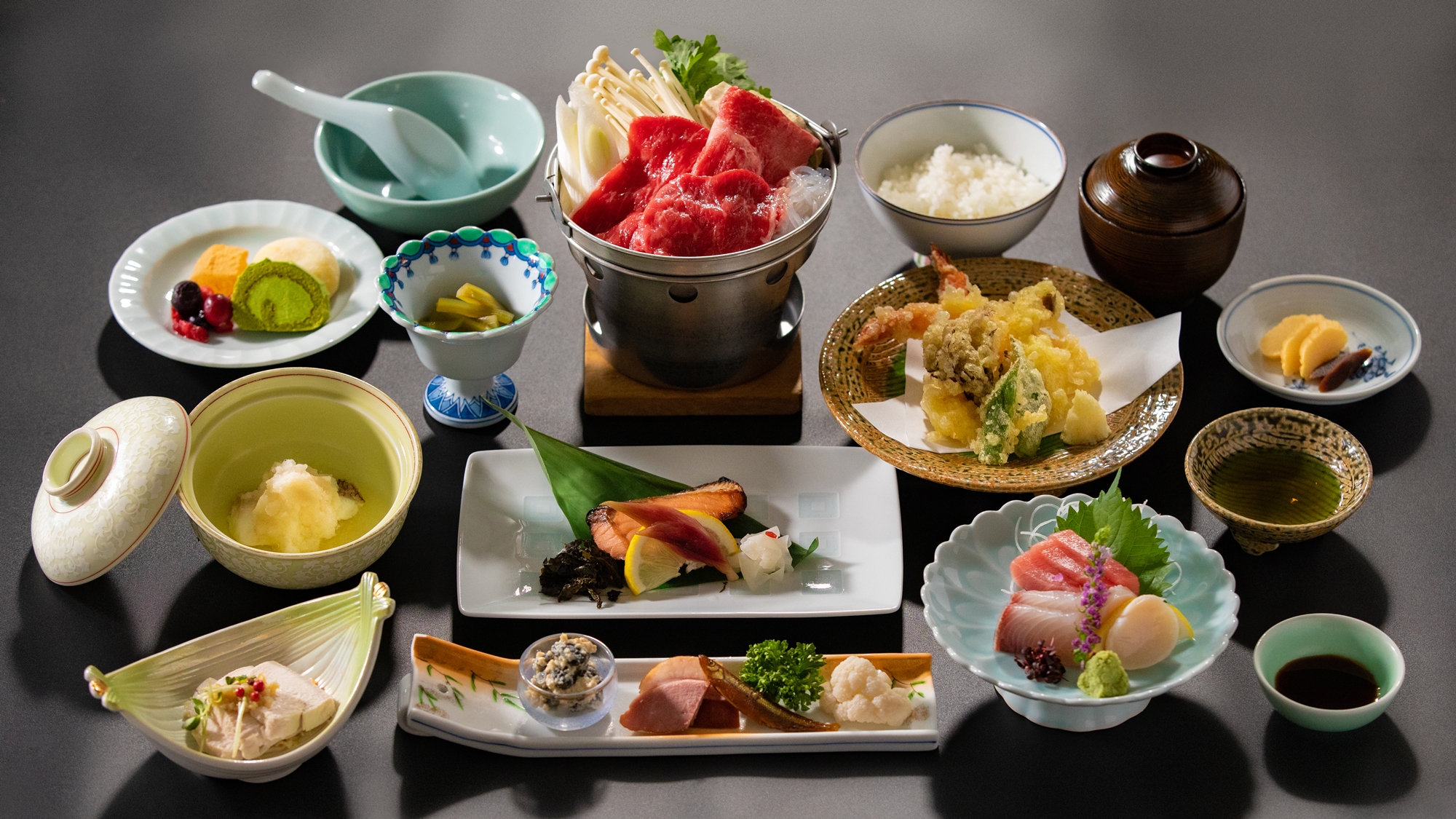 *【夕食一例/和食】料理長が季節毎に食材を吟味して献立を作ります