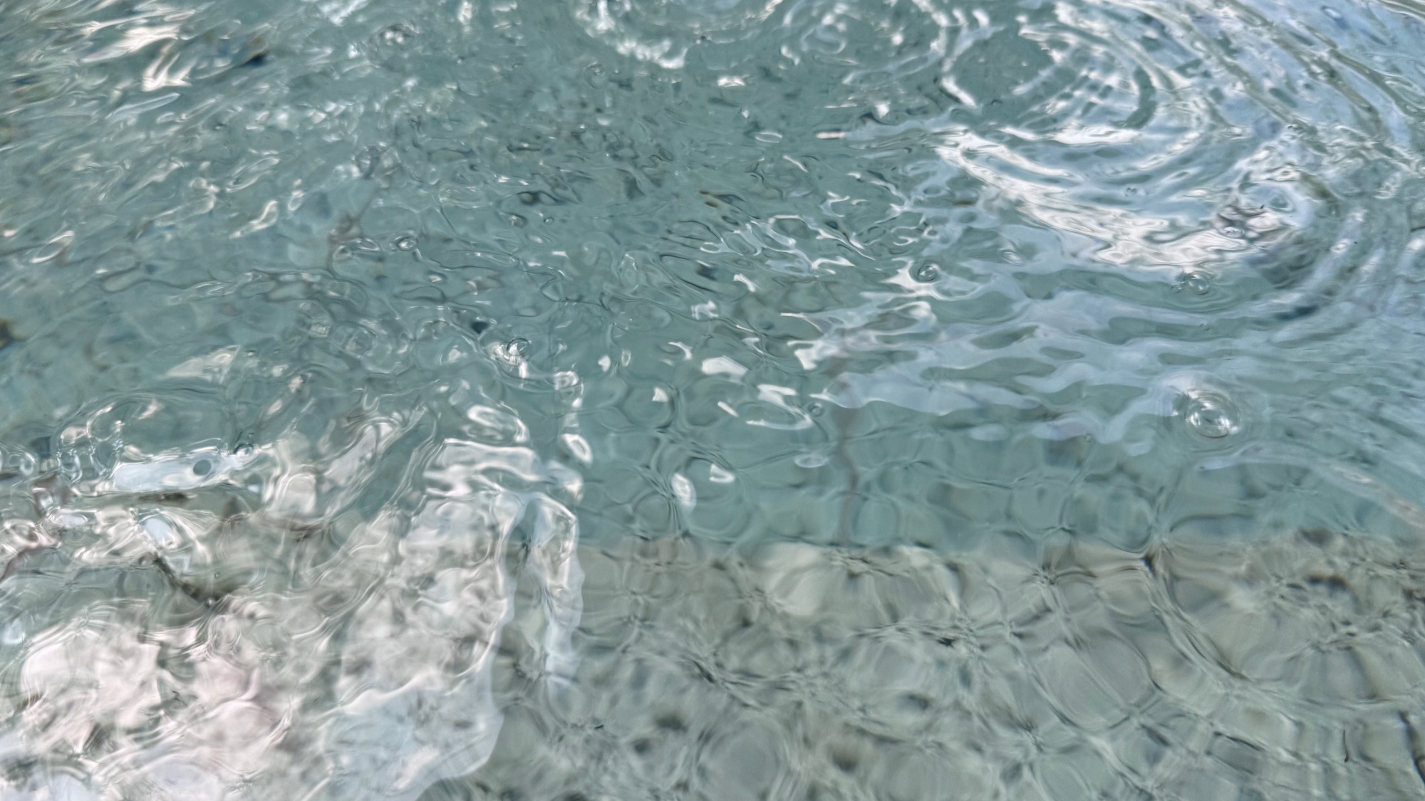 *【温泉】pH9.7のとろりとした良質なアルカリ性単純温泉はお肌をつるつるになると好評です！