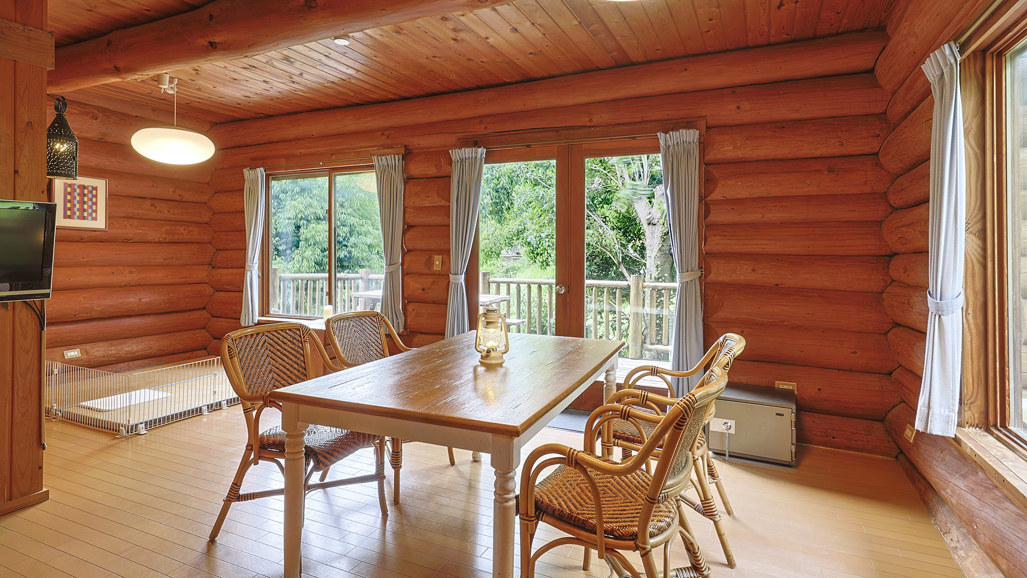 【ペットOK】コテージ｜1R＋ロフト・ドッグラン