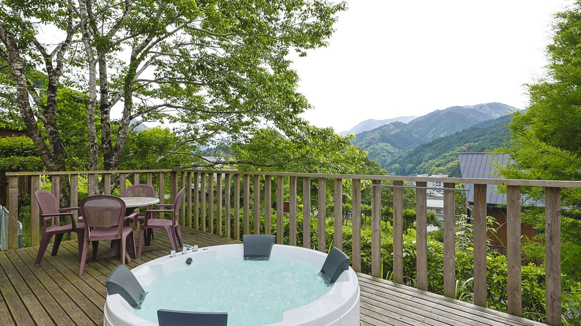 【ペットOK】コテージ｜3R＋ロフト・ジャグジー・ドッグラン