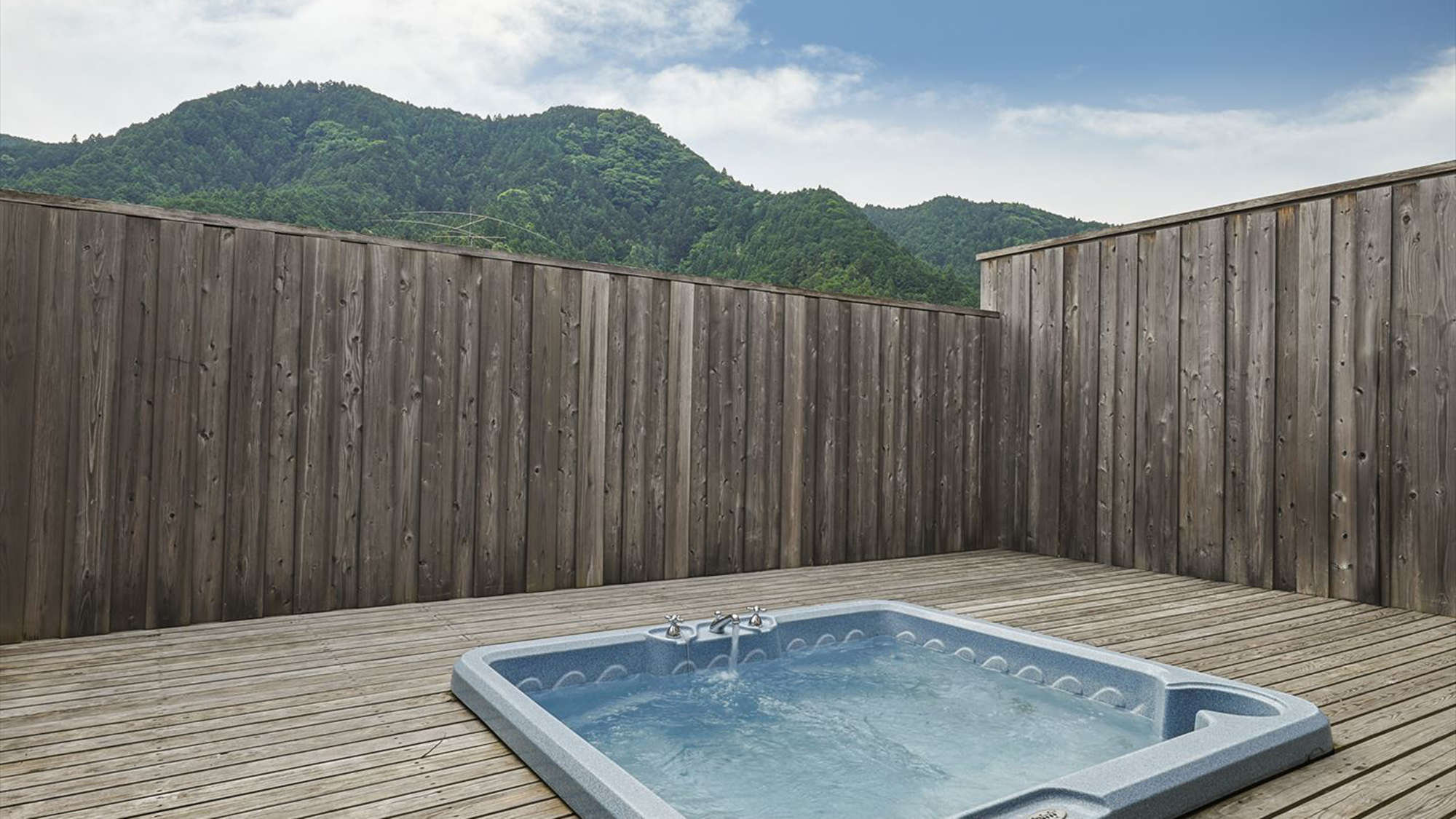 【ペットOK】コテージ｜3R＋ロフト・洋風露天風呂