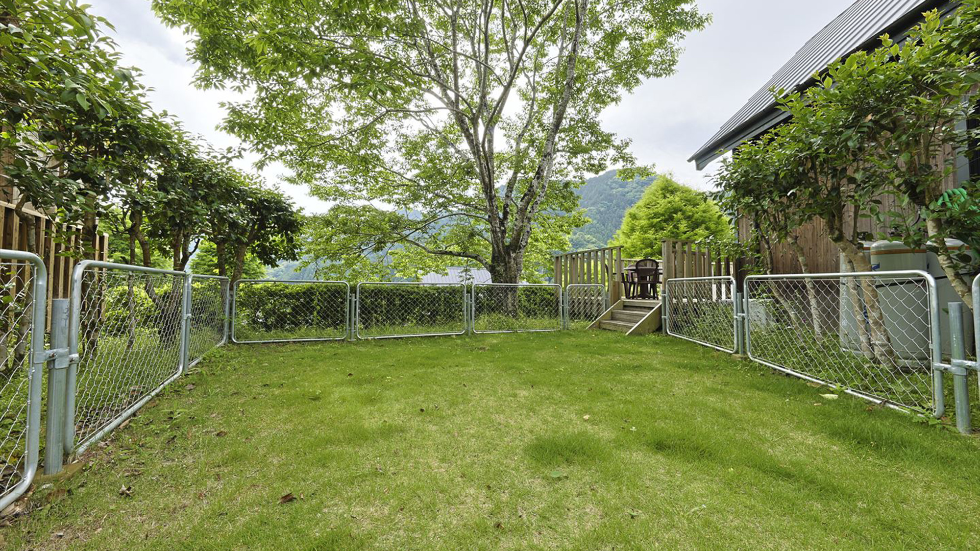 【ペットOK】コテージ｜3R＋ロフト・ジャグジー・ドッグラン