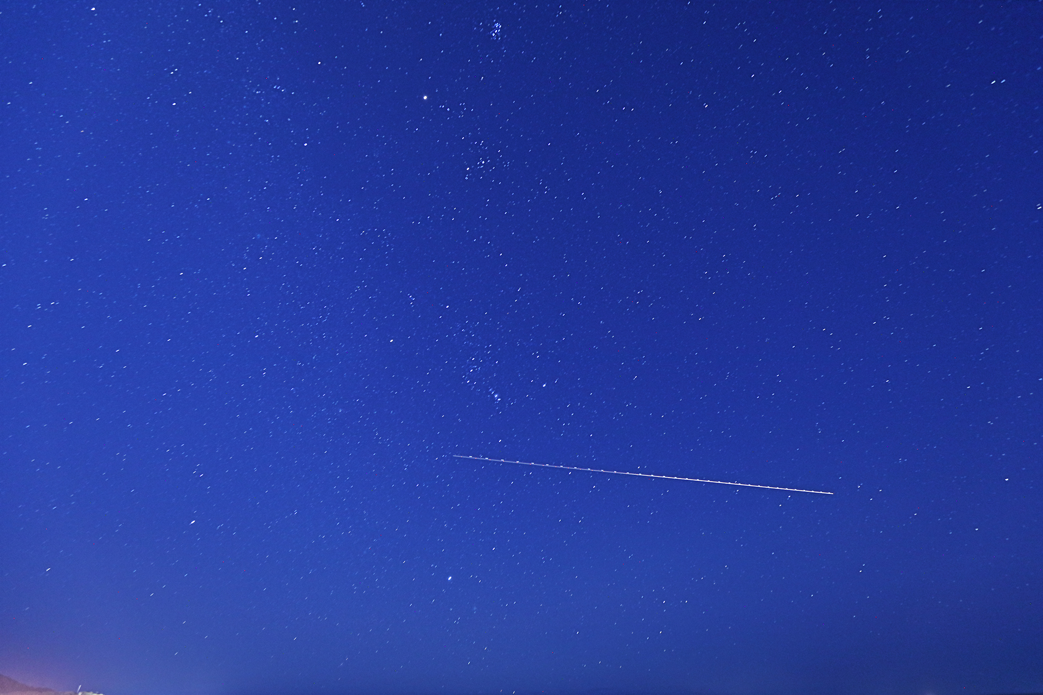 冬場、上を見上げると星空が広がっています