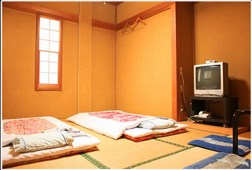 8 tatami mats