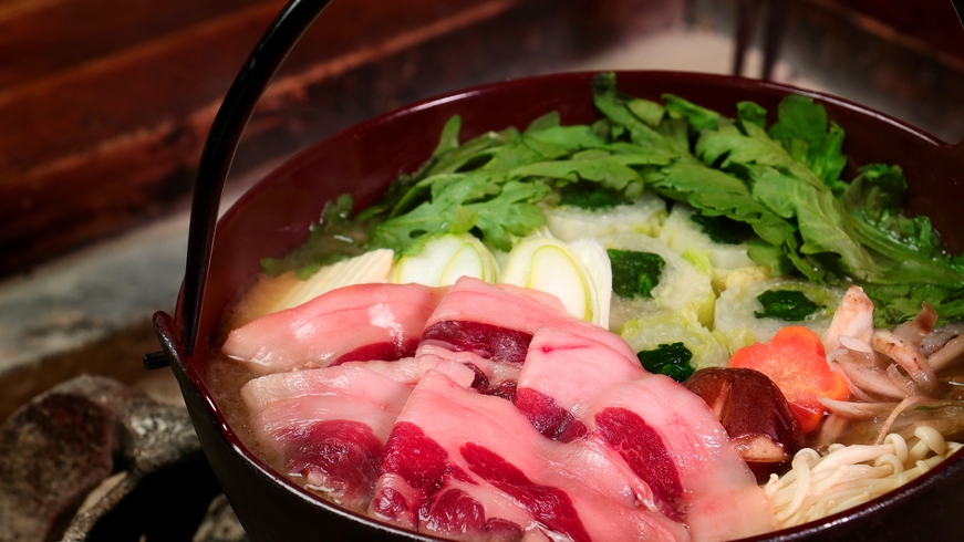 2食付≪ぼたん鍋≫天然の猪肉と自家製麹入り味噌は相性抜群！薬味にはピリッと辛い「花椒」◆1日1組限定