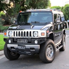 ハマー（HUMMER）Ｈ２もストレス無く駐車できますのでご安心!!