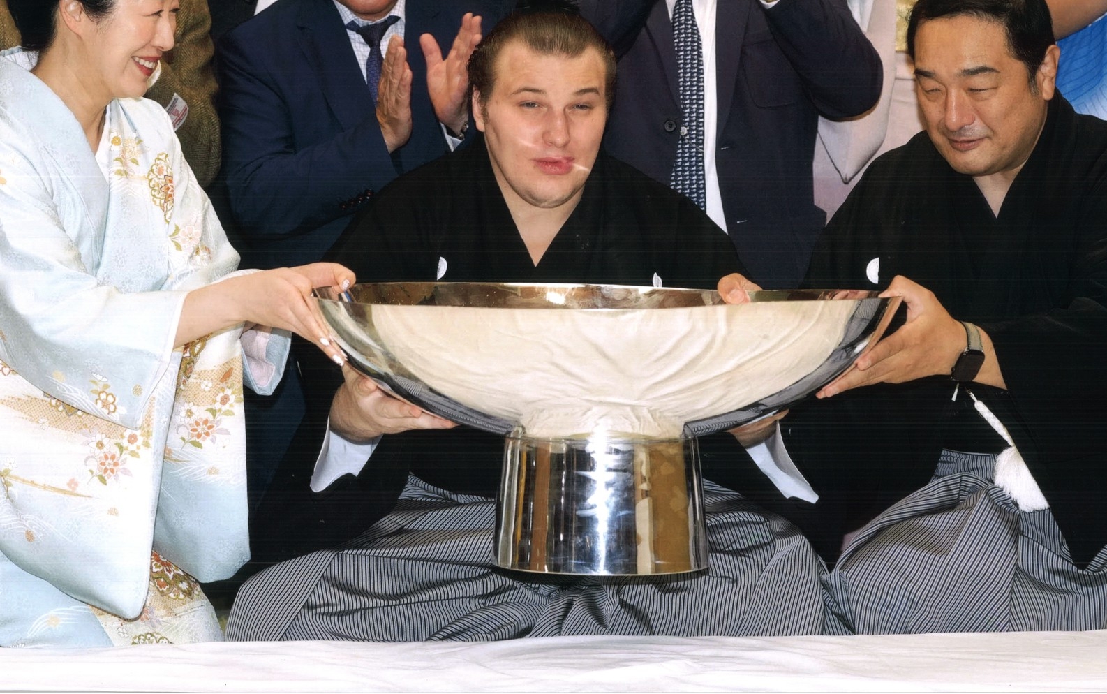 【大相撲九州場所】安治川部屋の朝稽古見学と特製ちゃんこ鍋を味わう特別宿泊プラン