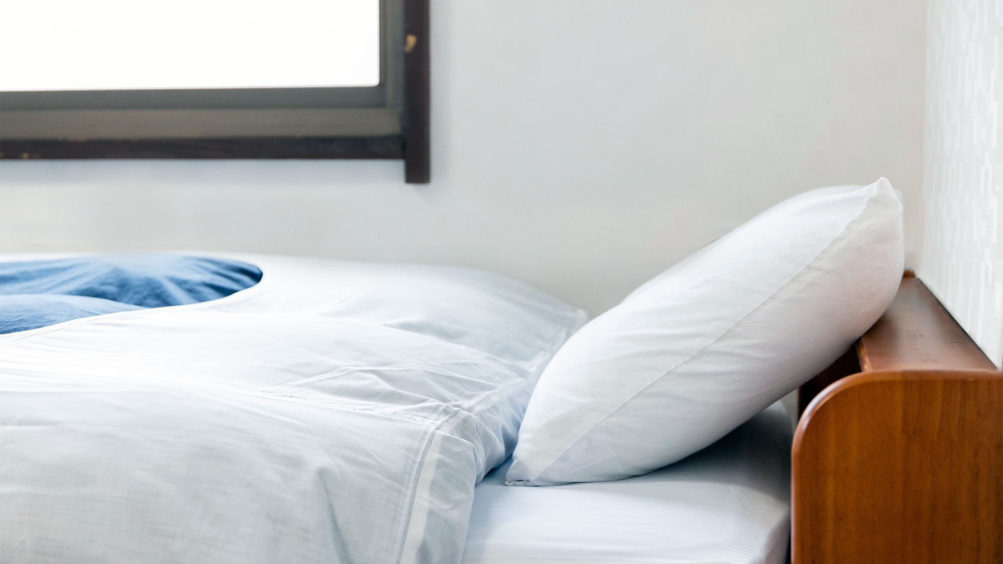 全室「抗ウイルス布団＆枕」使用でホテル滞在も安心！