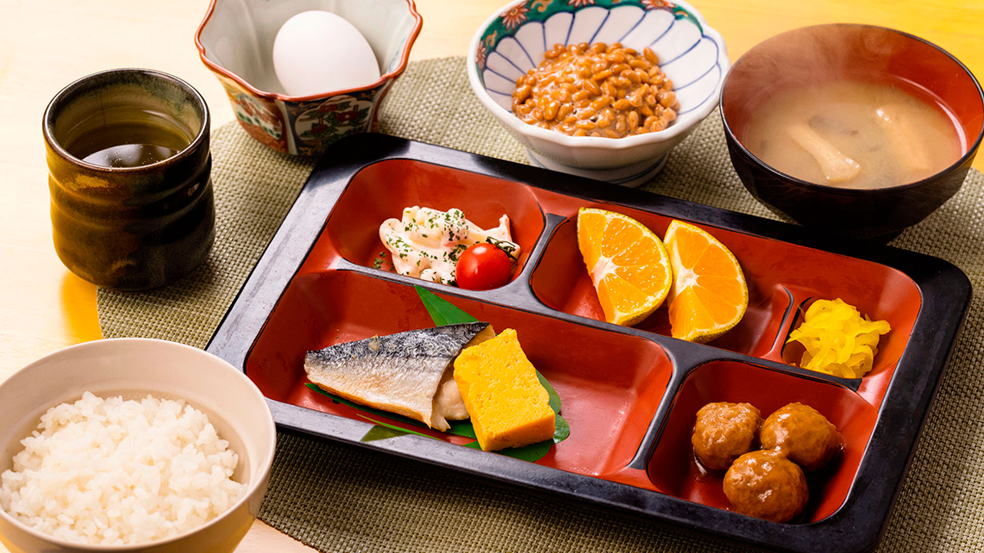 【一日の活力に！】ご飯やお味噌汁はおかわりOK！箸が進む手作りのおかずを添えた「ザ・日本の朝ごはん」