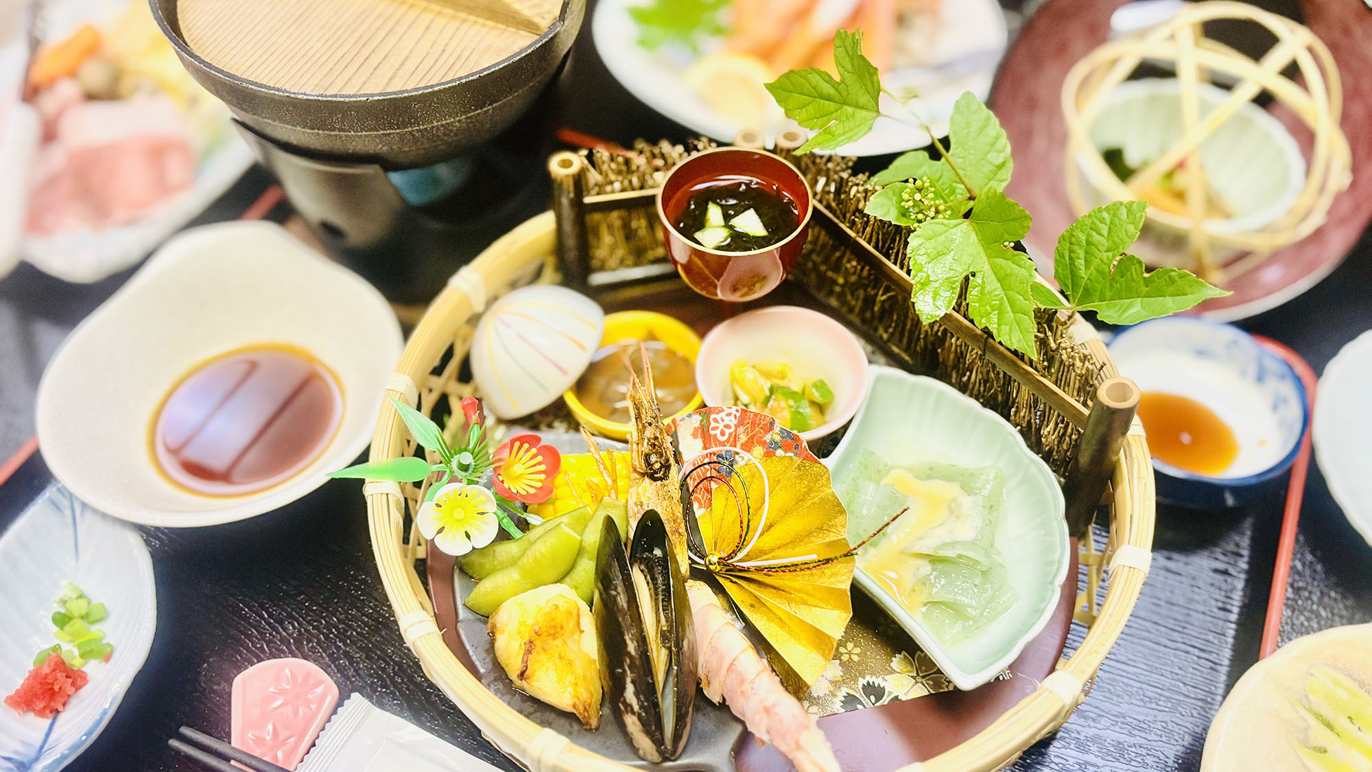 ・【お食事一例】目でも楽める！彩り豊かなお食事をご用意しております