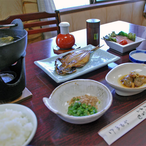 【朝食付】遠浅の静かな海を眺めながら浜辺を早朝散歩