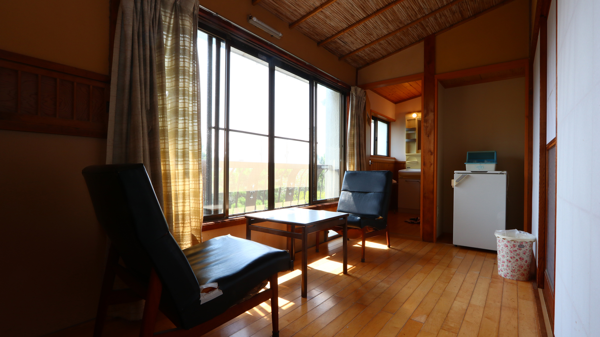 客室_本館2F_和室8畳T付_汐瀬 *