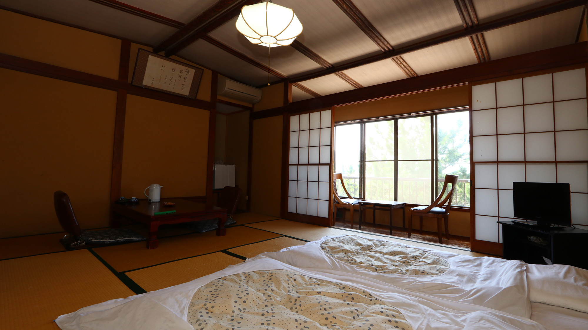 客室_新館2F_和室10畳T付_なだまつ *