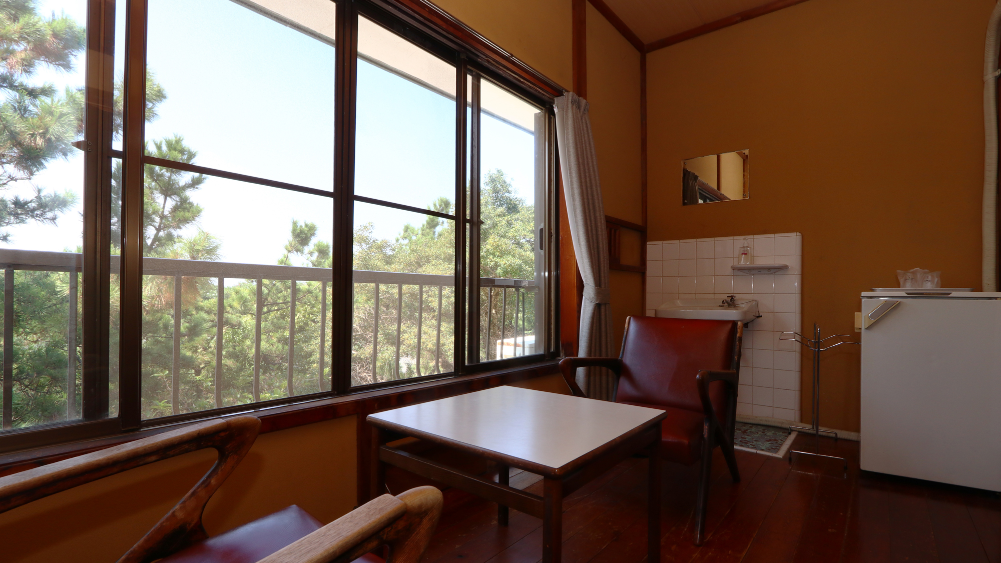 客室_本館2F_和室8畳T無_松風 *