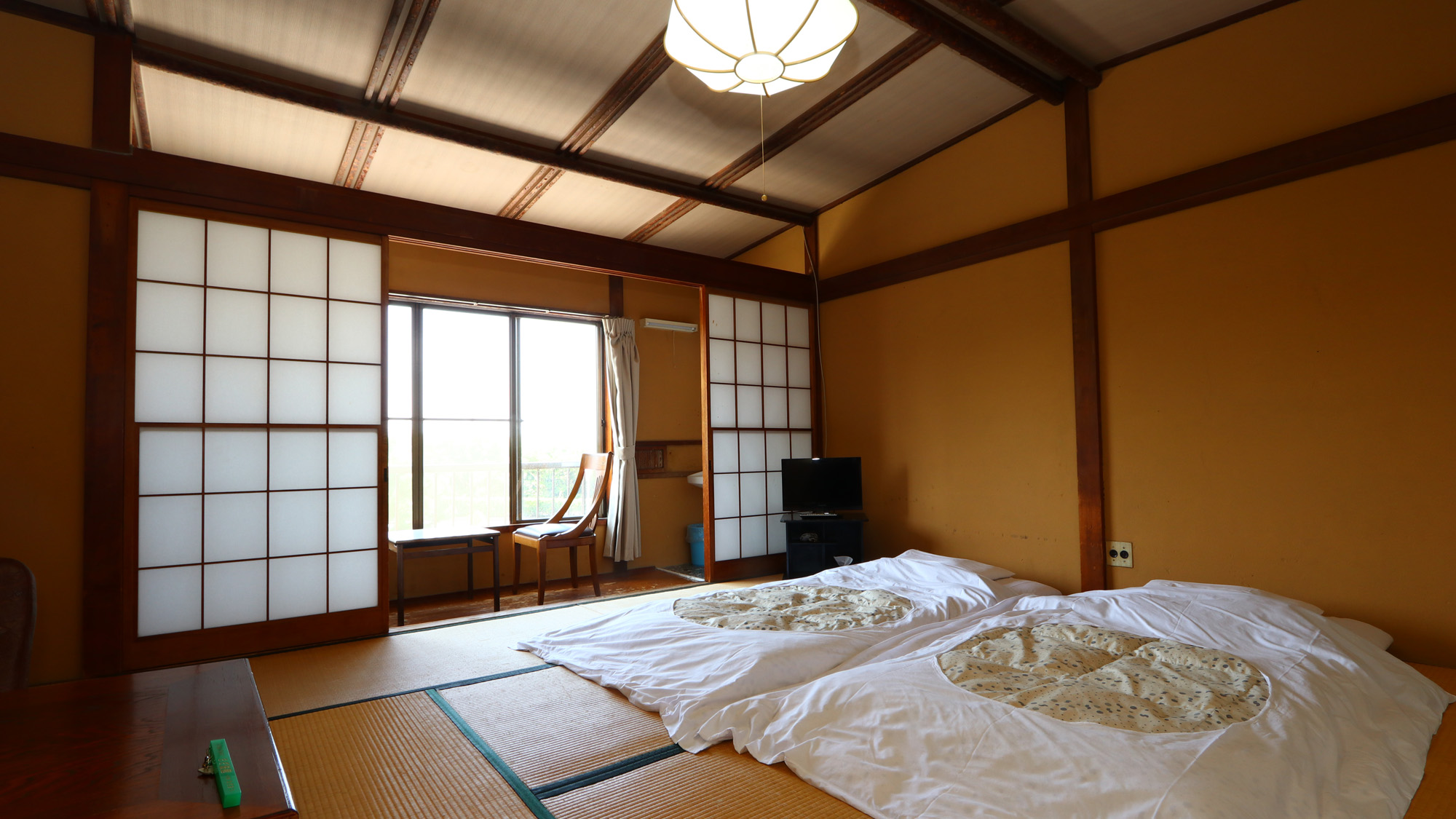 客室_新館2F_和室10畳T付_なだまつ *