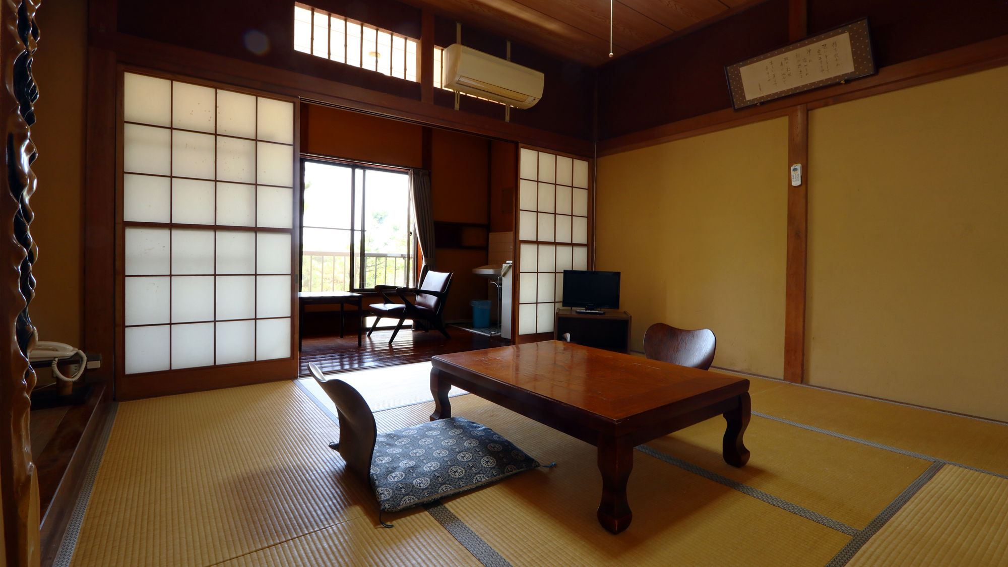 客室_本館2F_和室8畳T無_松風 *