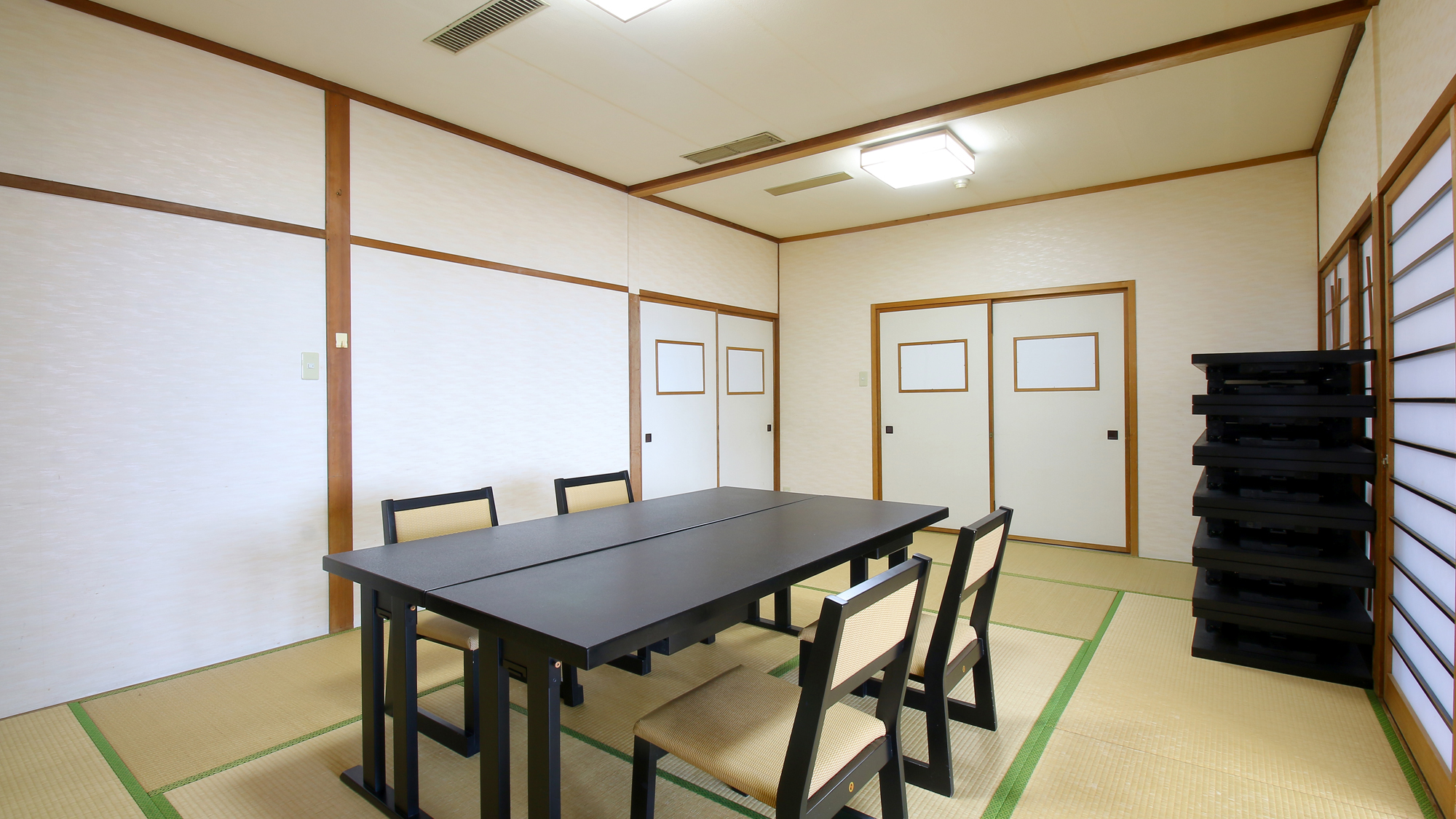 【お食事処】朝食・夕食はお食事処でご提供いたします 