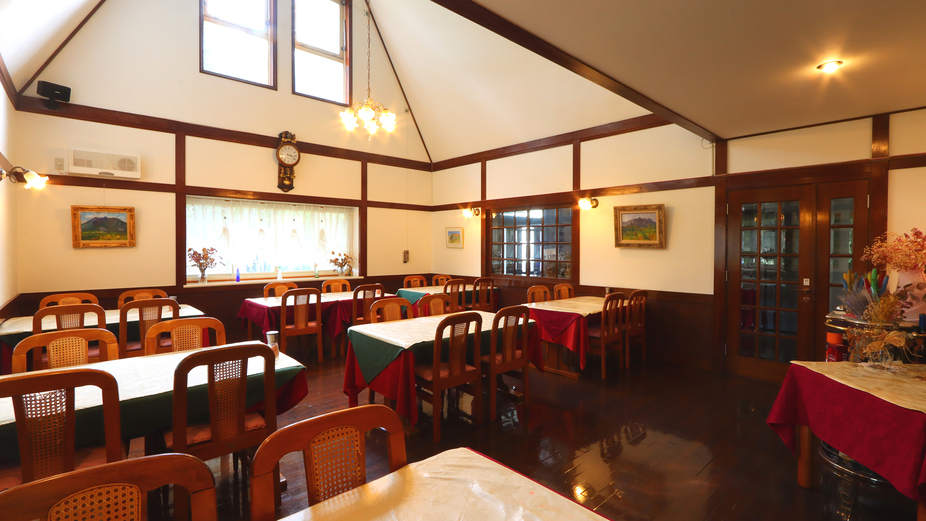 ★スイートルーム★メインは地元ブランド『あか牛（もも肉）』！妥協なしの料理を堪能する★創作コース料理