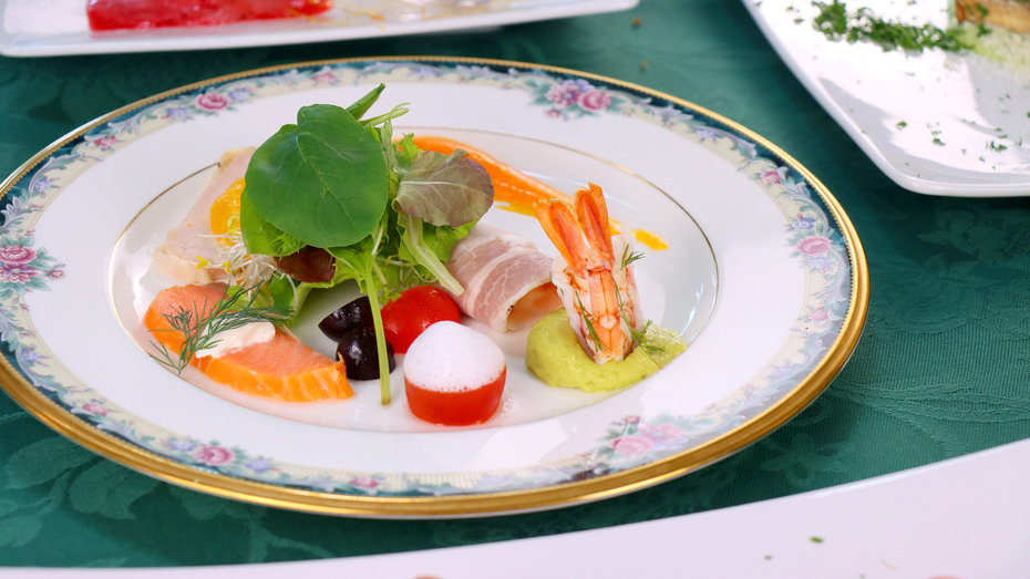 ★スイートルーム★メインは『あか牛のヒレ肉』で贅沢に！妥協なしの料理を堪能する★創作コース料理