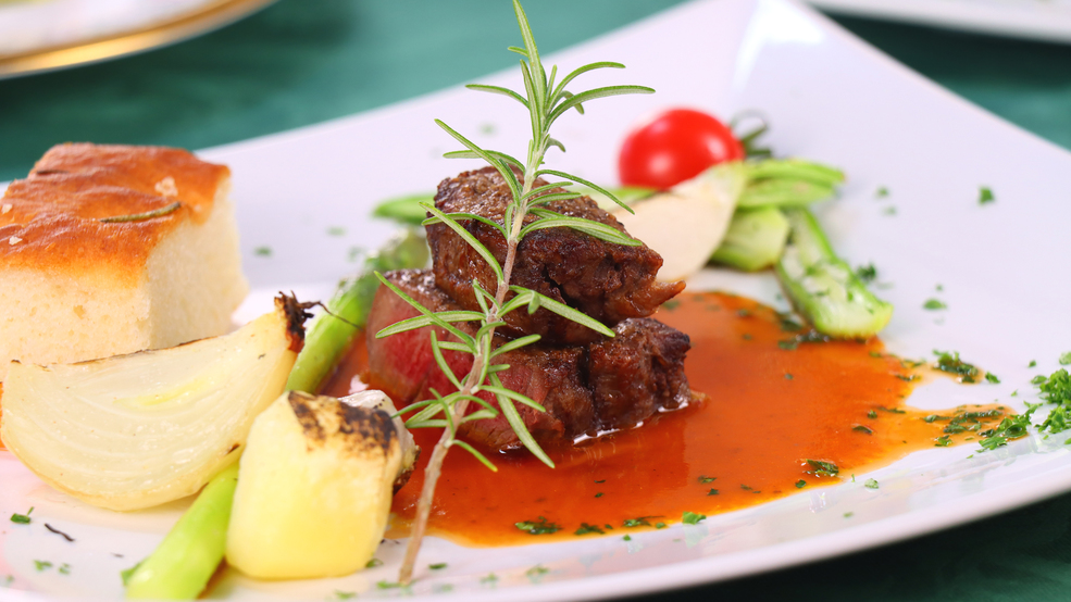 ★スイートルーム★メインは地元ブランド『あか牛（もも肉）』！妥協なしの料理を堪能する★創作コース料理