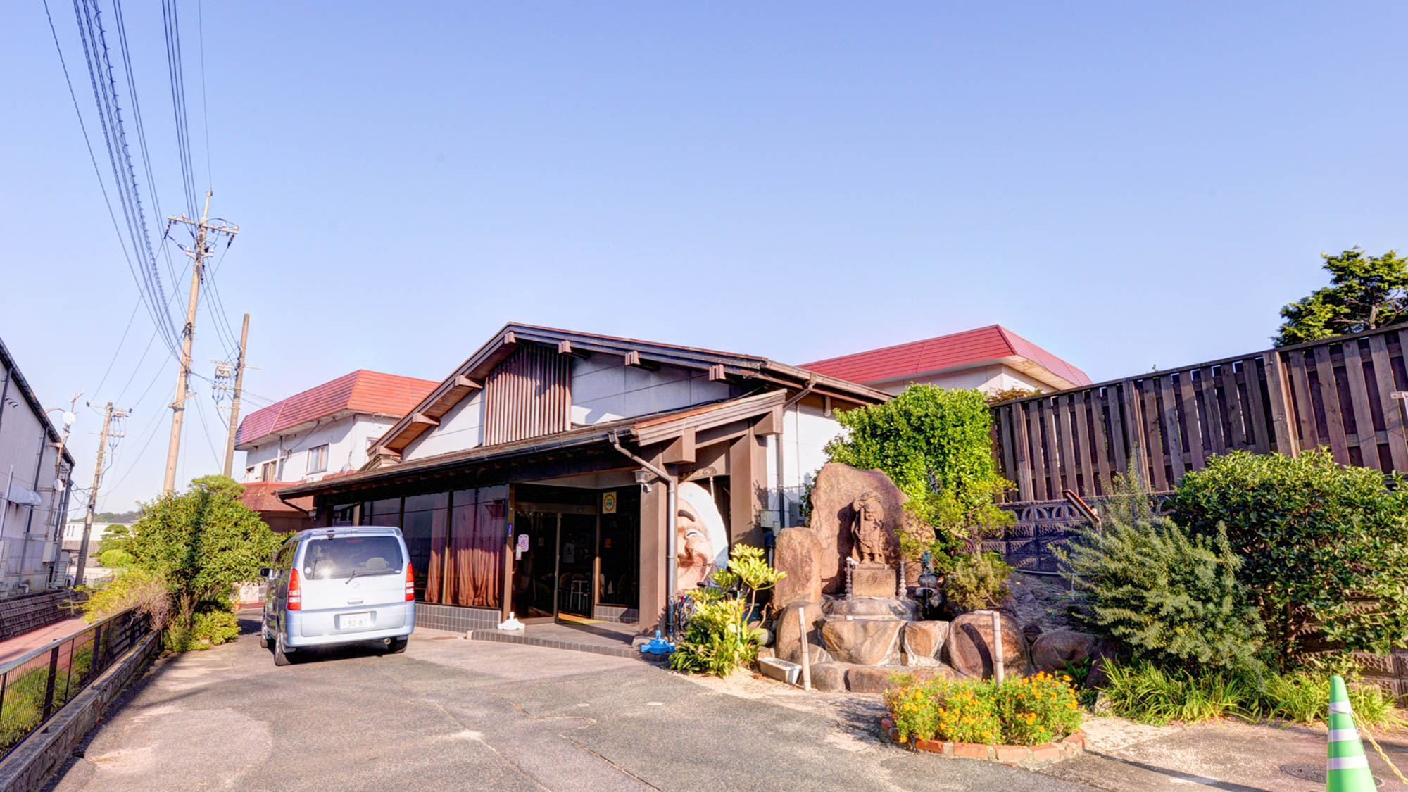 *“足立美術館”目の前！全13室の家庭的な温泉旅館でのんびりと寛ぐ休日をお過ごし下さい。