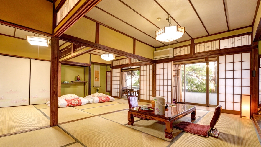 *客室一例/昭和の雰囲気が残った当館。どこか懐かしく、落ち着いた雰囲気をお愉しみください。