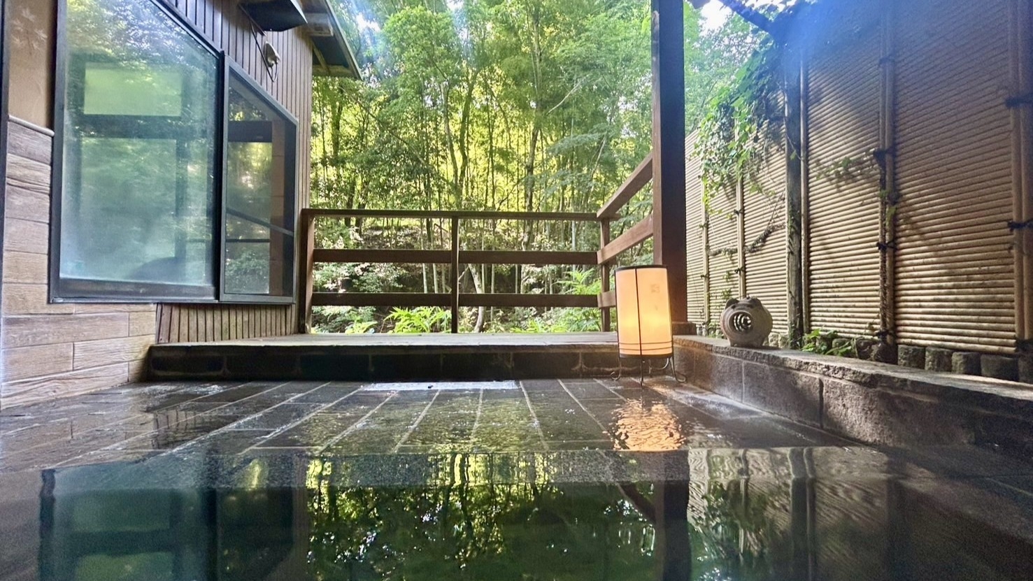 週末1日1室限定！都心から一番近い秘湯。かぶと湯源泉掛け流し★露天湯で癒し夕朝食付プラン★駐車場無料