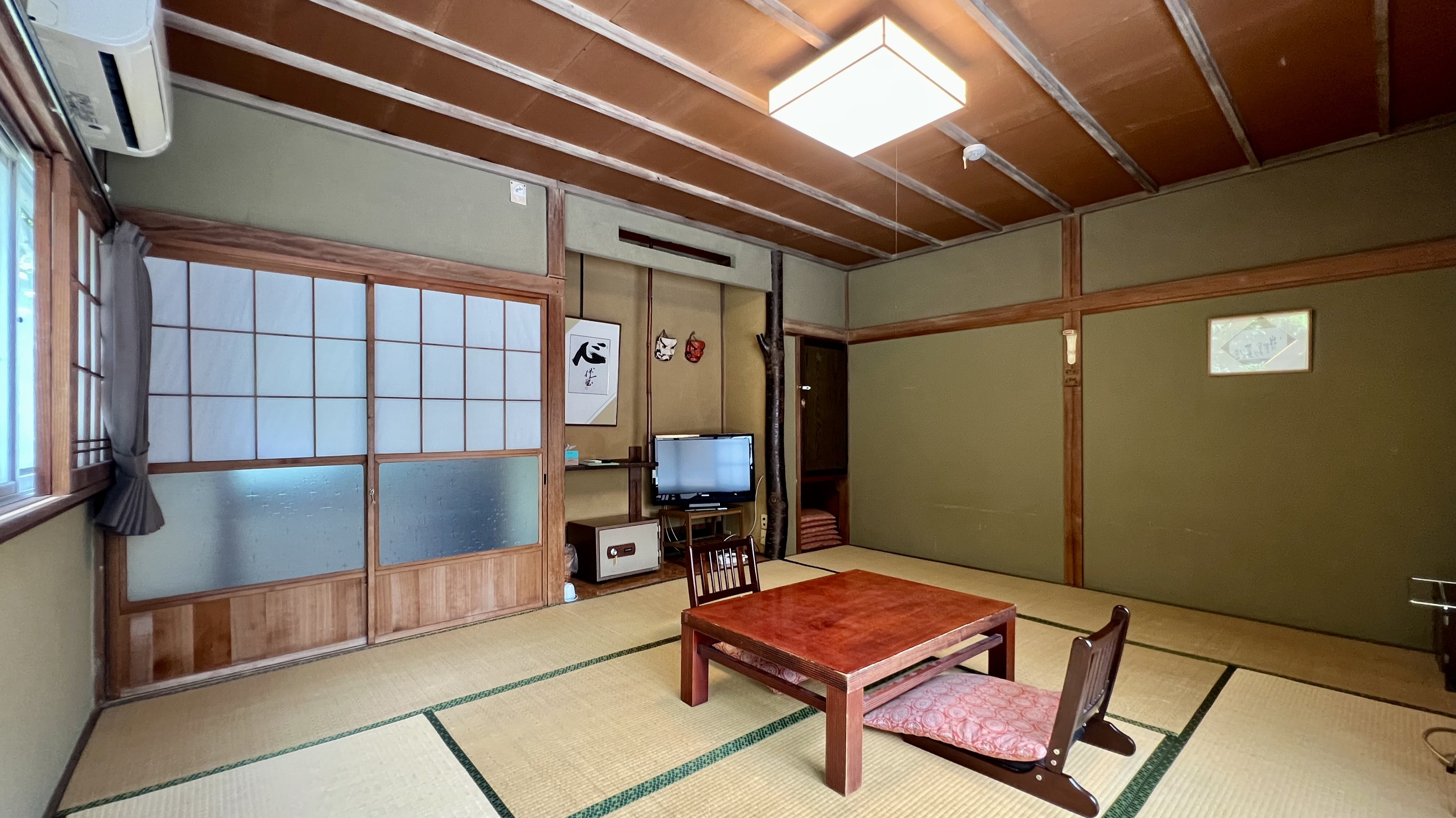 □客室2階奥 - 芦（アシ）※予約時のお部屋指定などは空き状況により異なるため確約不可