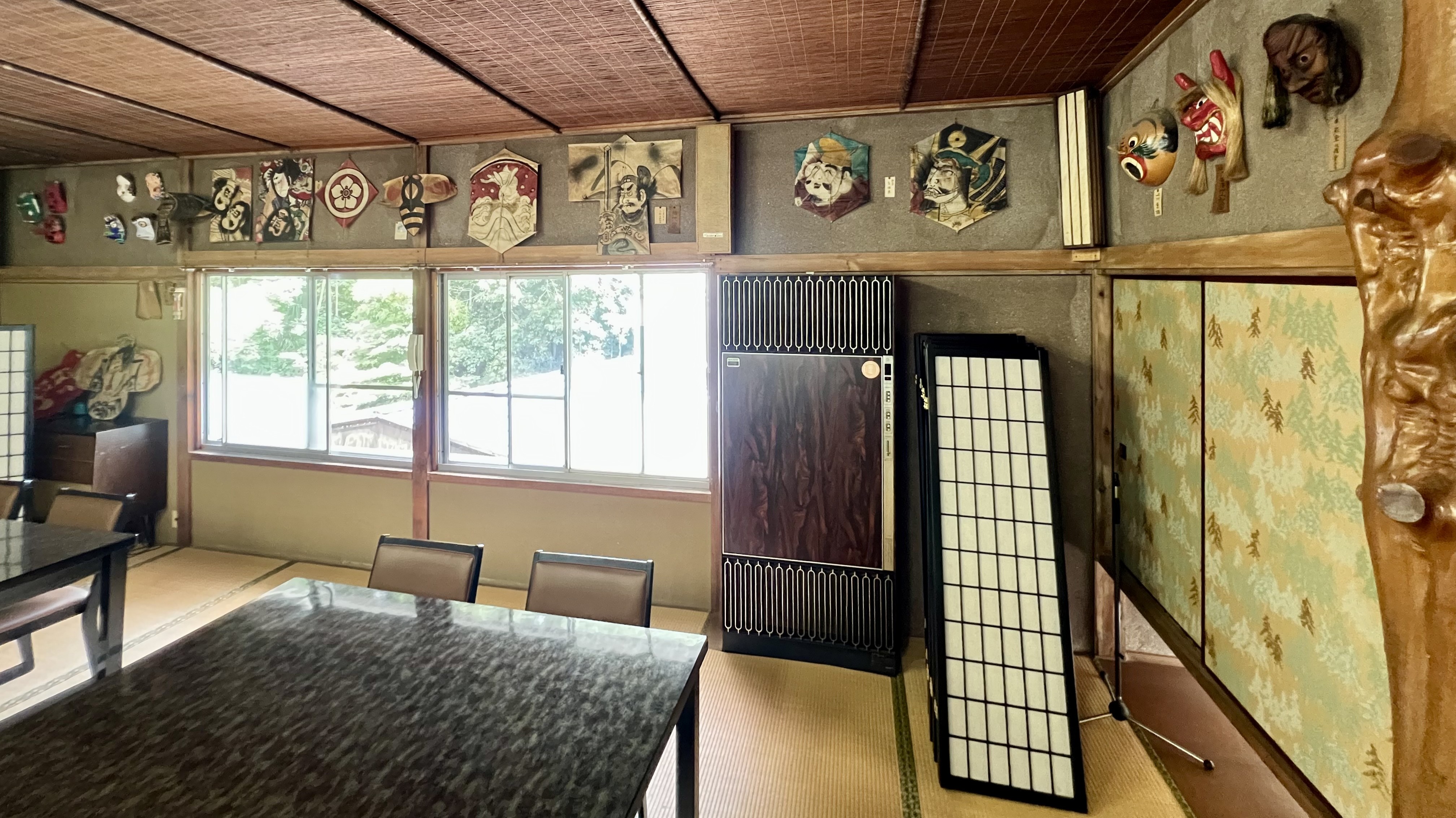 □2階　お食事処　風情のある凧　壁飾り