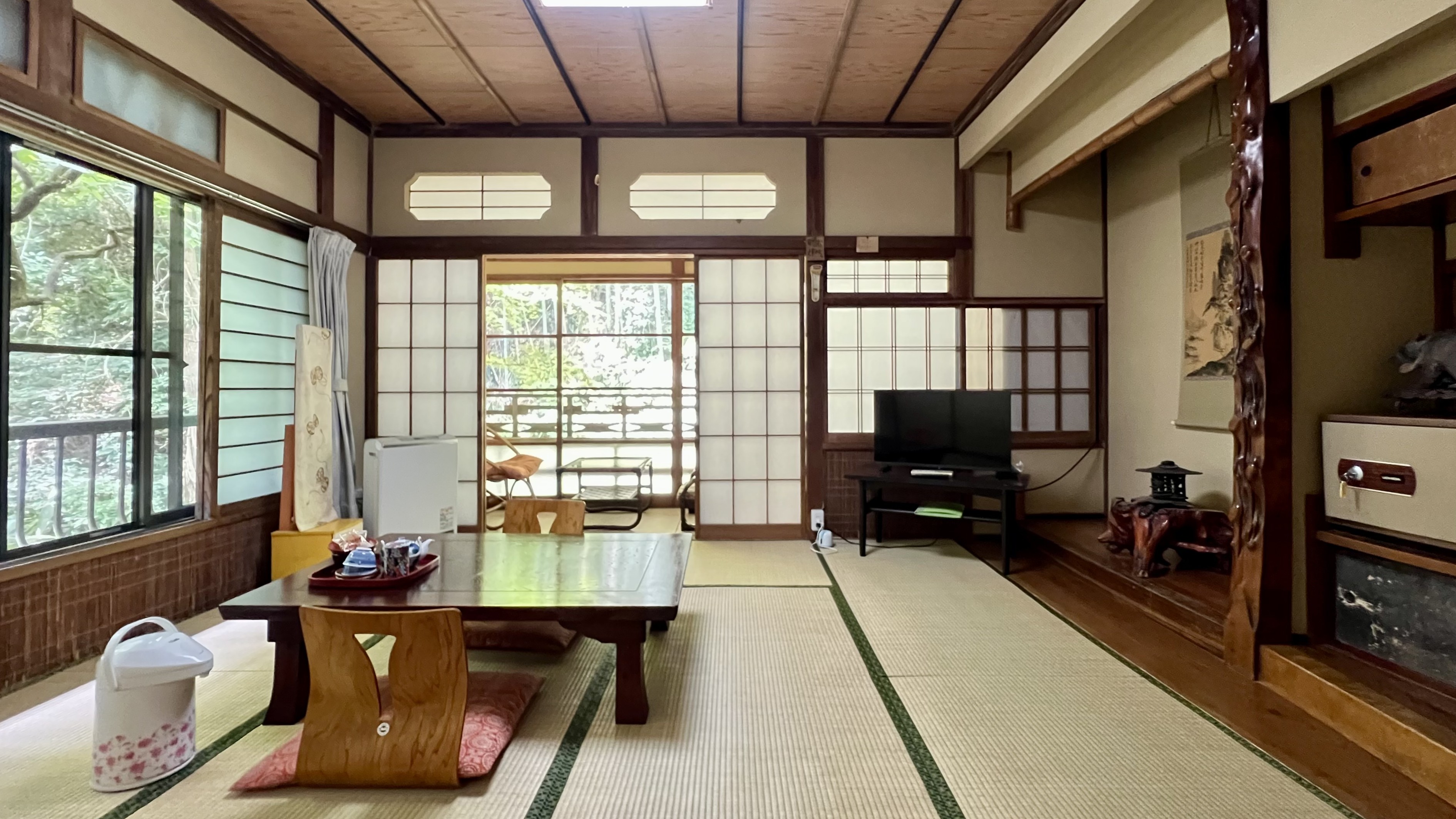 □客室1階 - 胡桃（クルミ）　※予約時のお部屋指定などは空き状況により異なるため確約不可となります