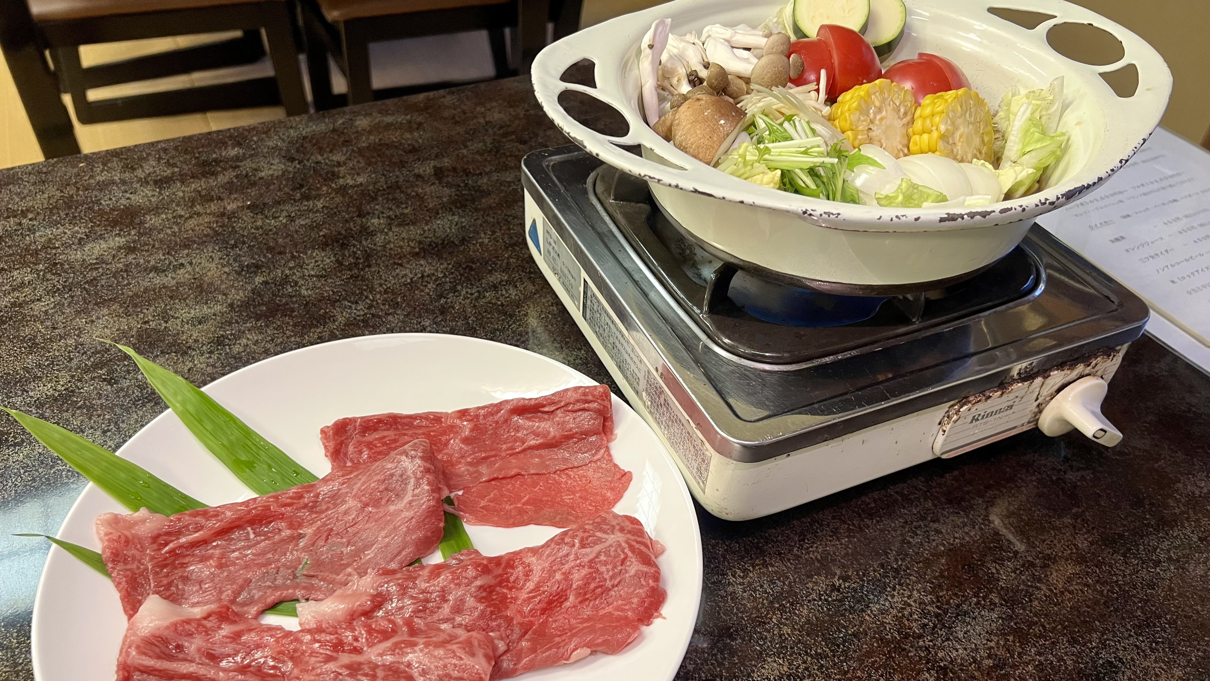 □夕食　鍋物一例（※仕入れや季節によってメニューが変動します）