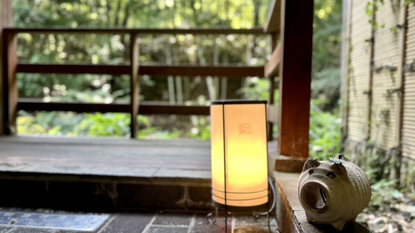 □温泉　女湯（露天）