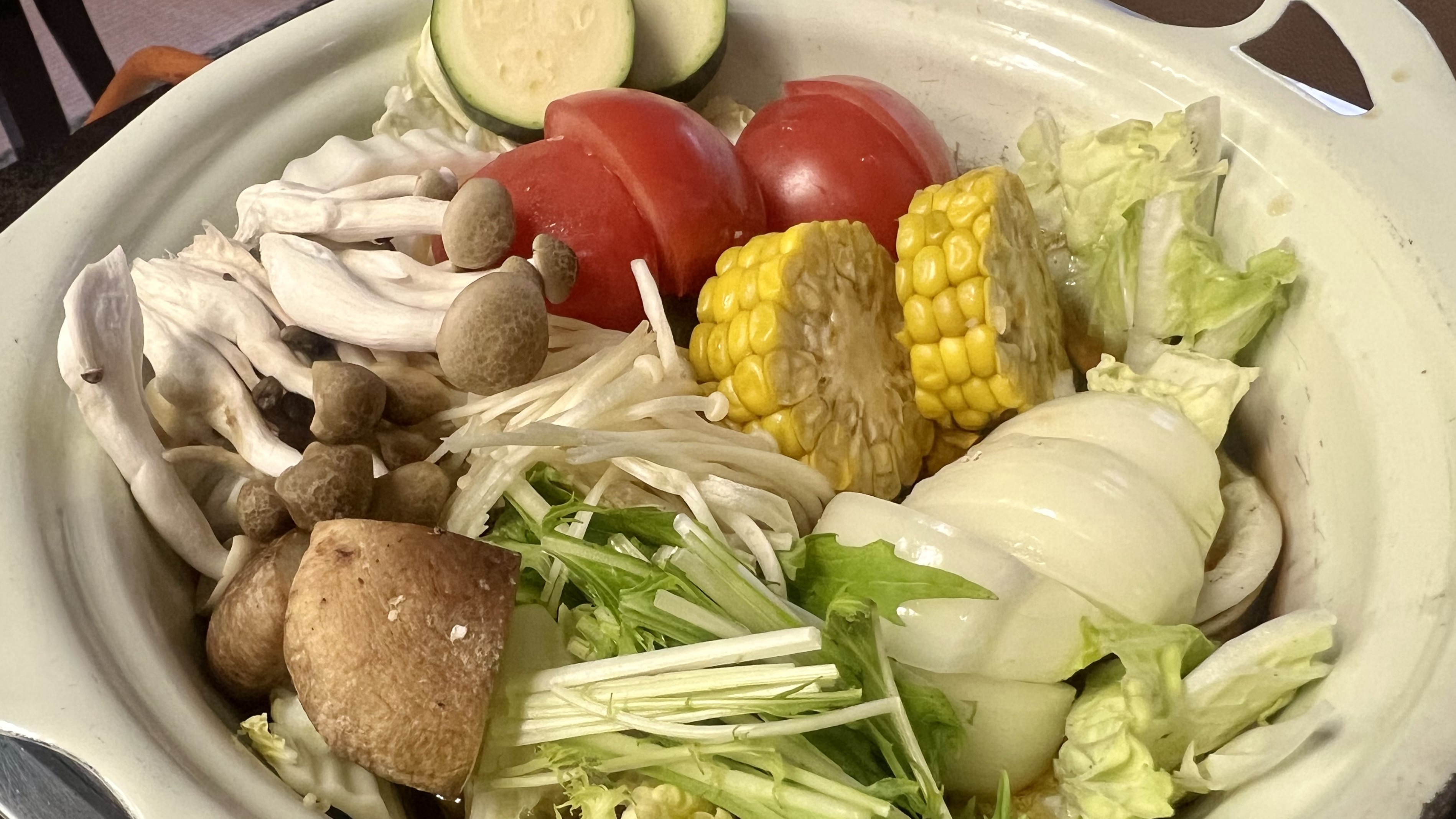 □夕食　鍋物一例（※仕入れや季節によってメニューが変動します）