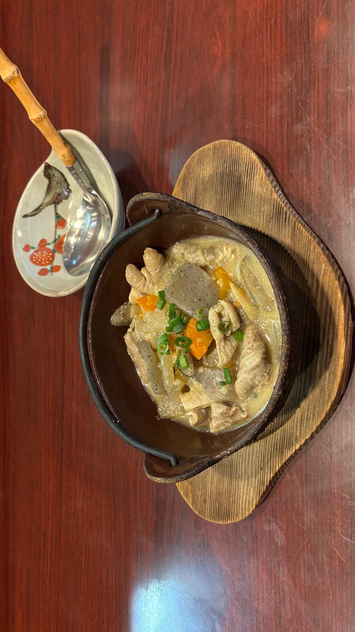 【朝食・和食】もつ煮込み