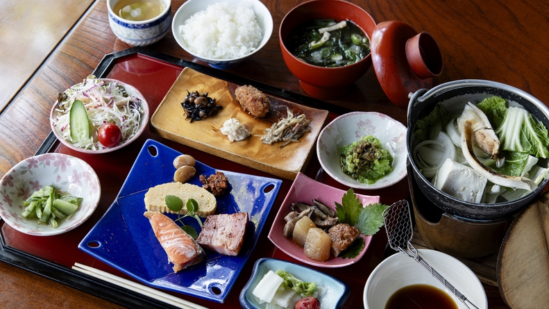 【5％OFF】【楽天スーパーSALE】温泉・旬の手料理でほっこり【アルペンルートへアクセス良好◎】