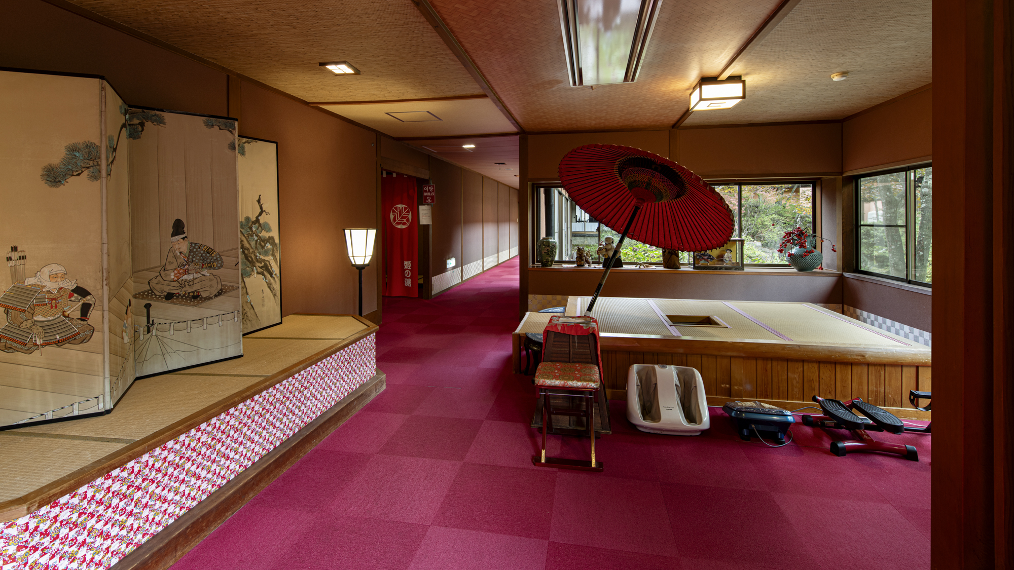 *湯上がり処／お風呂から上がったらちょっと休憩･･･足を伸ばしてゆっくりできます。