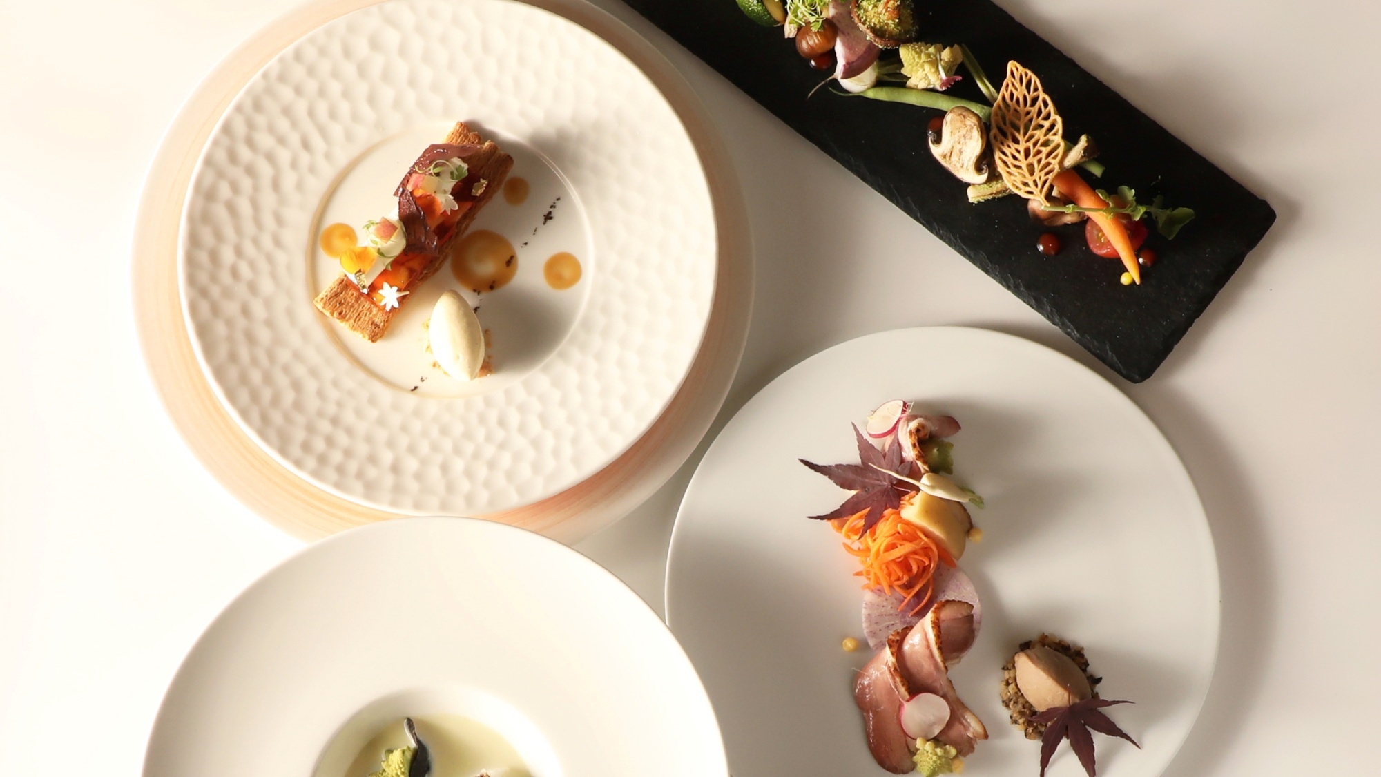【9月・10月限定】シェフ特製フレンチディナー＆朝食ブッフェ（1泊2食・特典付き）